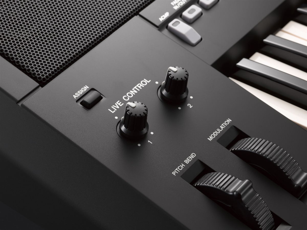 Teclado Arranjador Yamaha Psr S775 Preto Com 61 Teclas Sens MCXQualysom